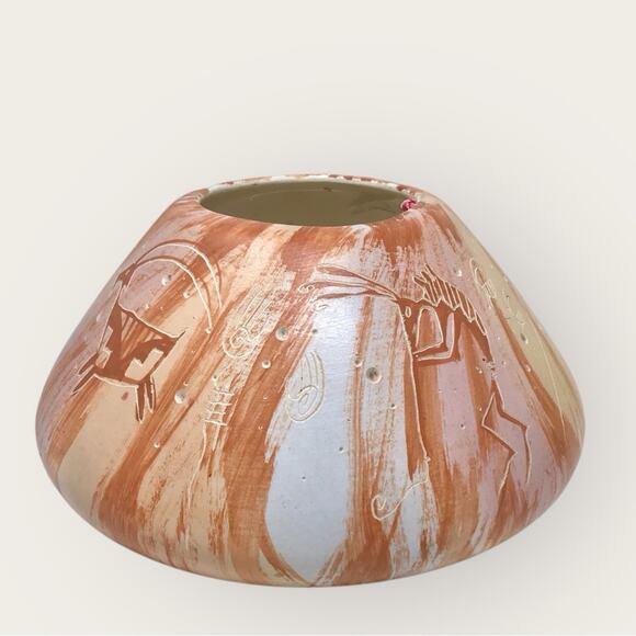 Navajo Signed Etched Handcrafted Ceramic Art Vase Brown & Cream Southwest - Picture 7 of 9